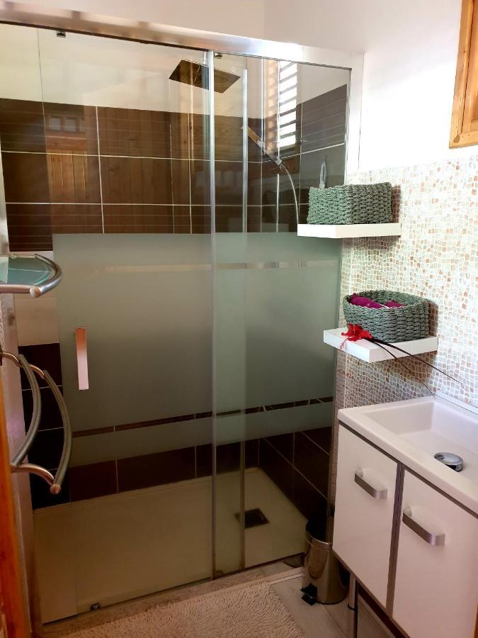 Gite 4 Etoiles, La Vieille Sucrerie St Claude Guadeloupe, Jacuzzi Spa Privatif, Vue Exceptionnelle Sur La Mer Des Caraibes Basse-Terre Exterior photo