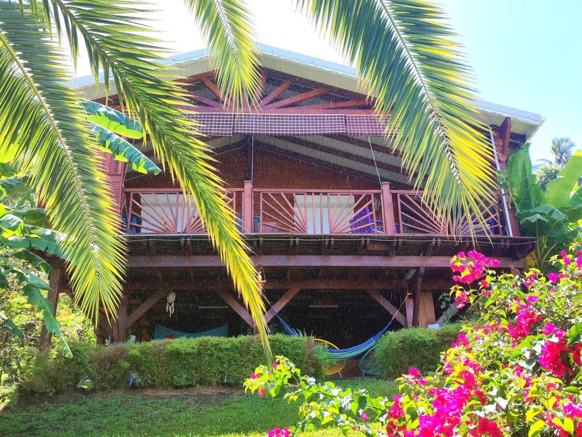 Gite 4 Etoiles, La Vieille Sucrerie St Claude Guadeloupe, Jacuzzi Spa Privatif, Vue Exceptionnelle Sur La Mer Des Caraibes Basse-Terre Exterior photo